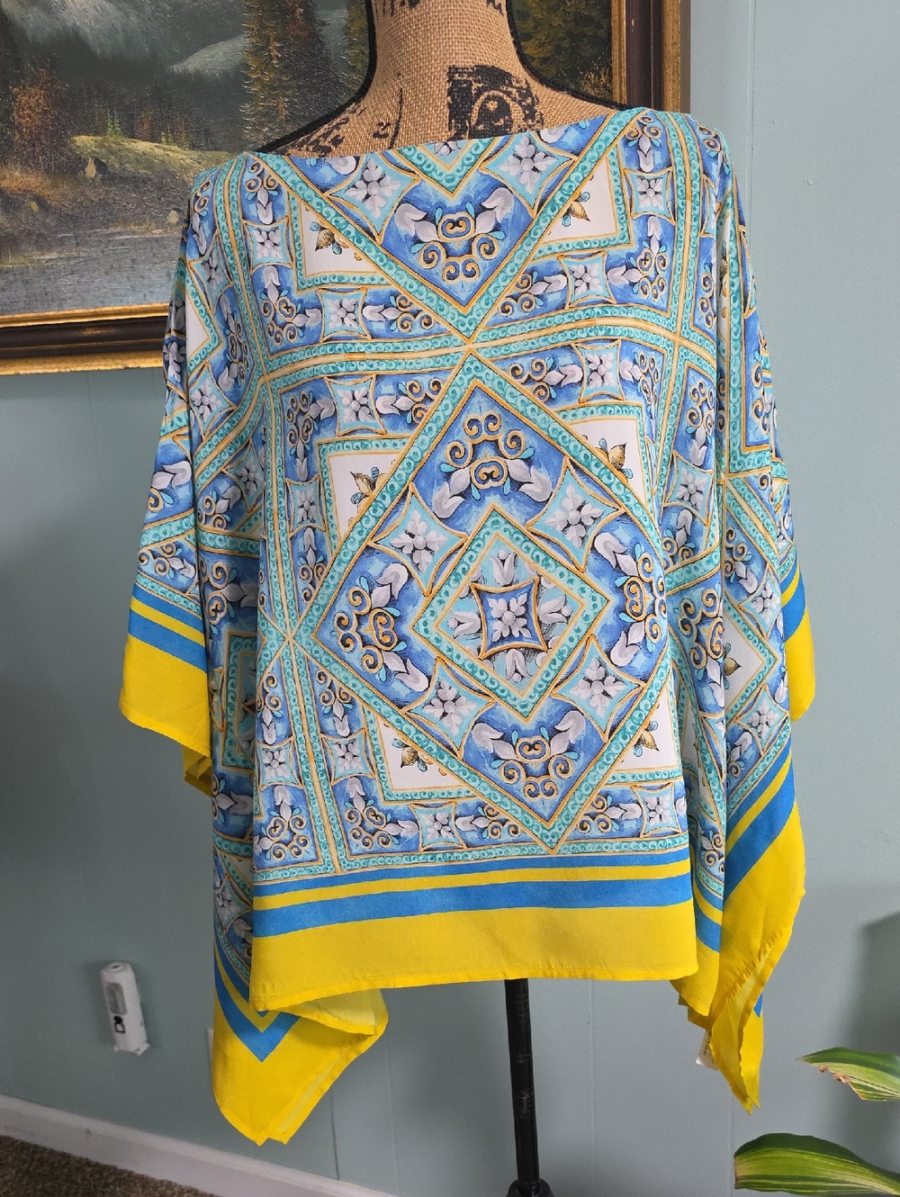 NWT Nicoblu Tunic 100% Viscose Silk Feel Blue & Yellow